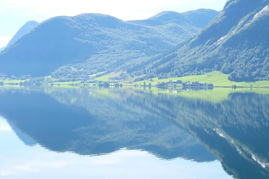 Apartment With Lake View In Jolster Årdal Εξωτερικό φωτογραφία
